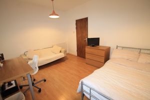 Photo 8- click for photo gallery